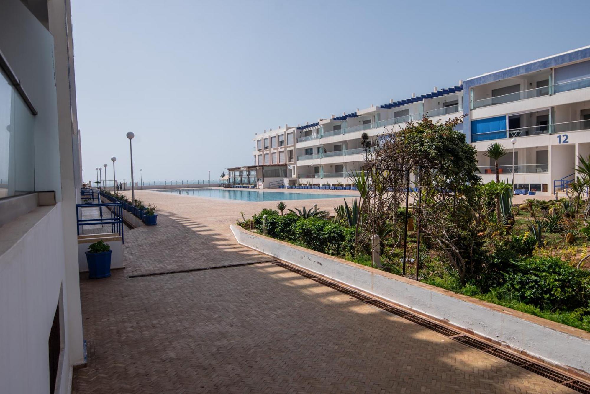 Appartement Pied Dans L'Eau Avec Piscine Аурир Екстериор снимка